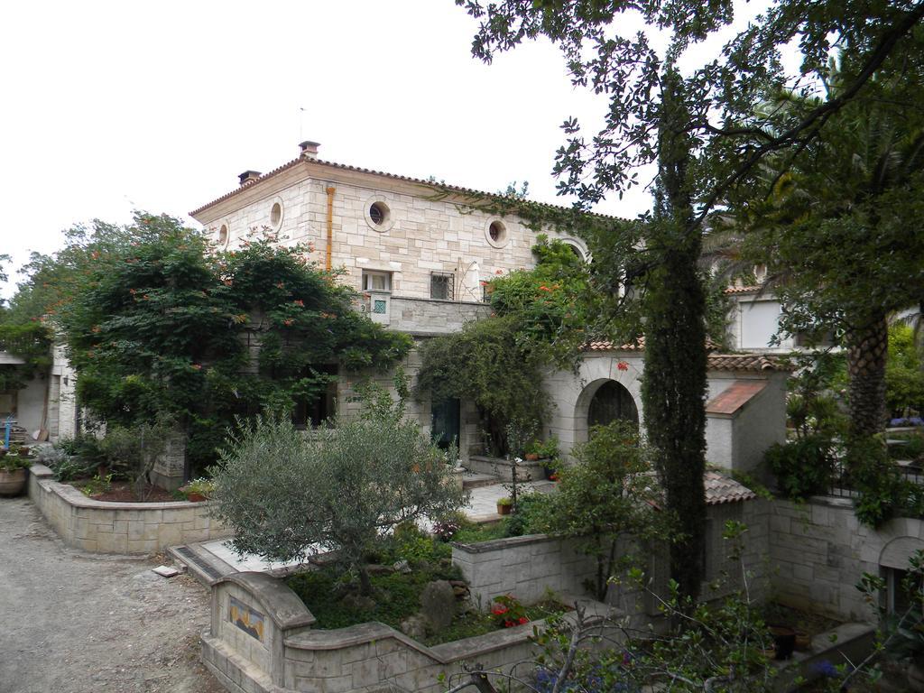 Les Arbousiers Hotel Céret Екстериор снимка